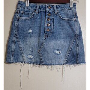 we the free womens size 24 light wash denim skirt distressed Button Fly